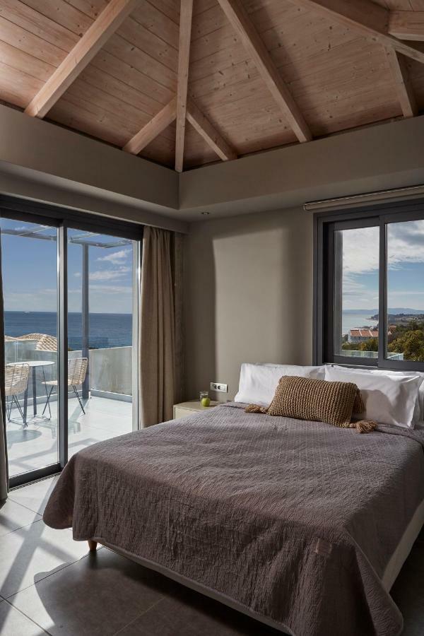 Villa Sea Front Spathion Экстерьер фото