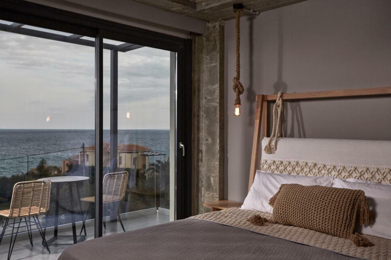 Villa Sea Front Spathion Экстерьер фото