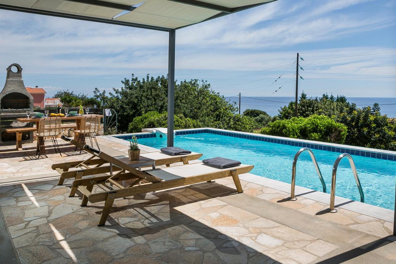 Villa Sea Front Spathion Экстерьер фото